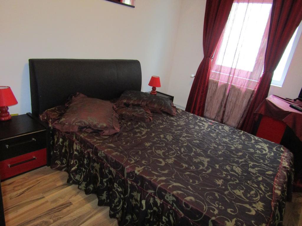 Apartament Confort Буштені Екстер'єр фото