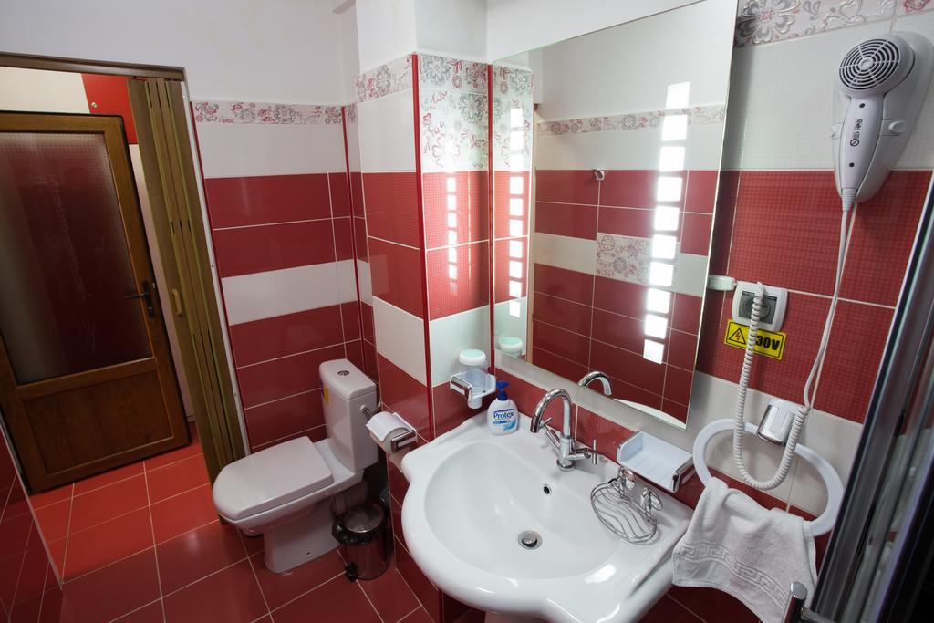 Apartament Confort Буштені Екстер'єр фото