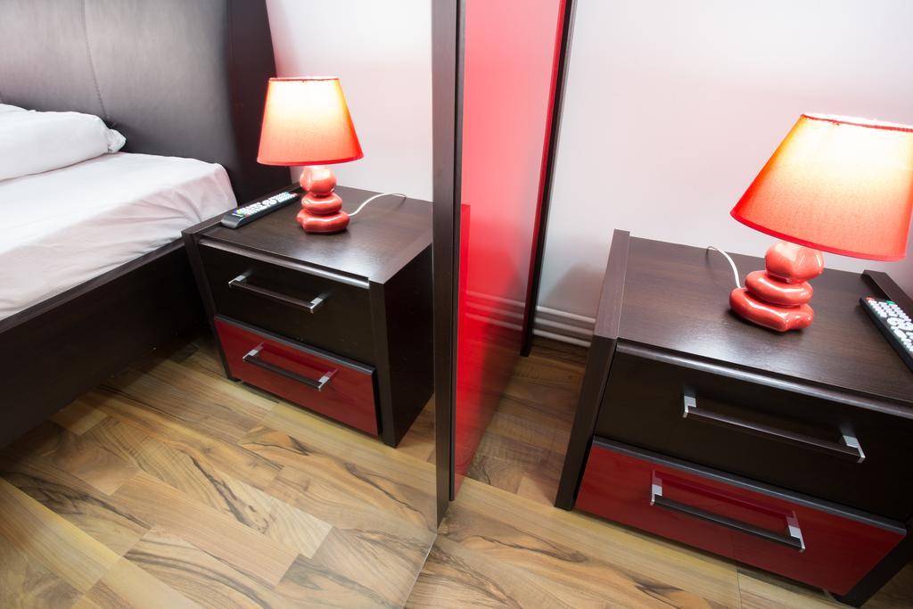 Apartament Confort Буштені Екстер'єр фото